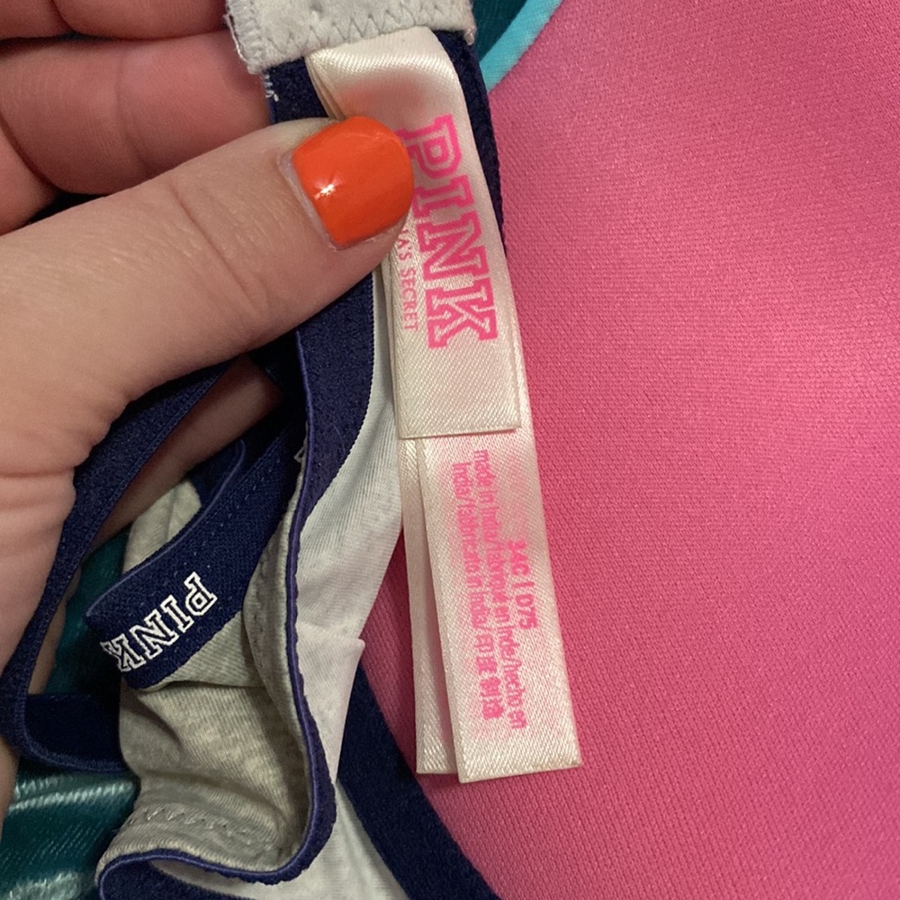Victoria’s Secret Pink bra - Picture 3 of 3